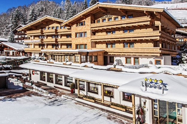 saalbach hinterglemm hotel salzburg winter aussen vorschau